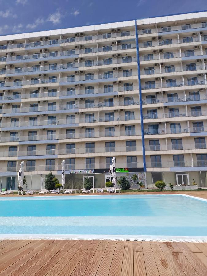 Blaxy Resort Stefi Cu Acces La Piscine Gratuit Douăzeci şi Trei August Eksteriør billede