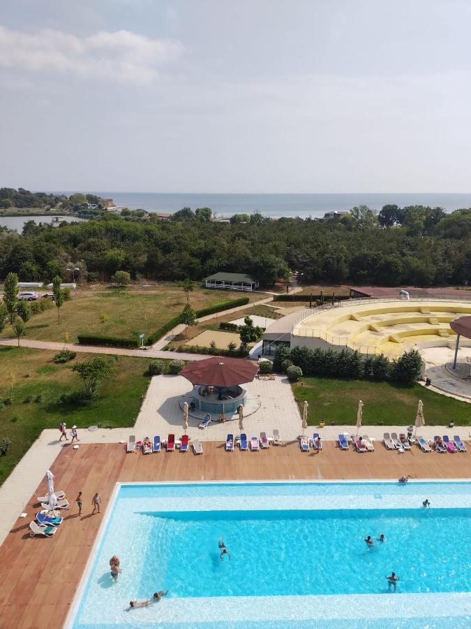 Blaxy Resort Stefi Cu Acces La Piscine Gratuit Douăzeci şi Trei August Eksteriør billede