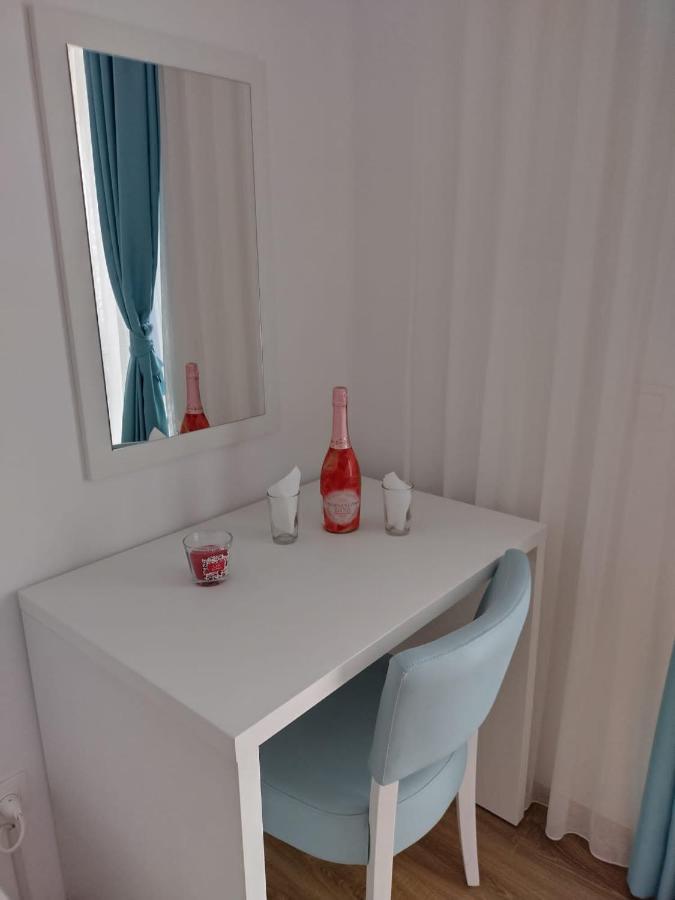 Blaxy Resort Stefi Cu Acces La Piscine Gratuit Douăzeci şi Trei August Eksteriør billede
