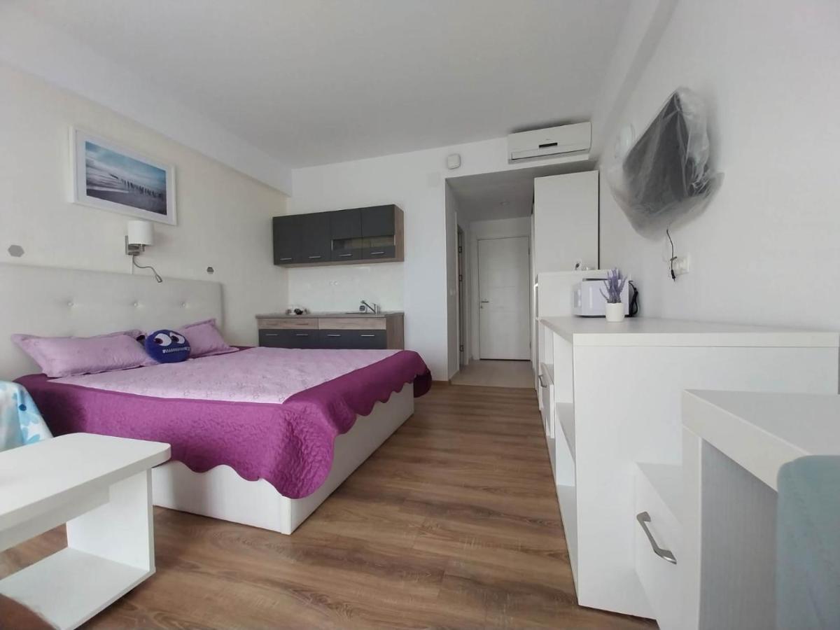 Blaxy Resort Stefi Cu Acces La Piscine Gratuit Douăzeci şi Trei August Eksteriør billede