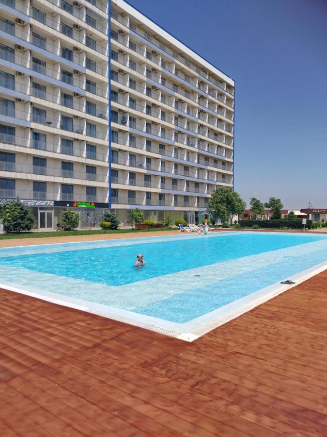 Blaxy Resort Stefi Cu Acces La Piscine Gratuit Douăzeci şi Trei August Eksteriør billede