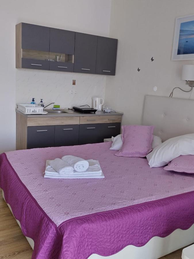 Blaxy Resort Stefi Cu Acces La Piscine Gratuit Douăzeci şi Trei August Eksteriør billede